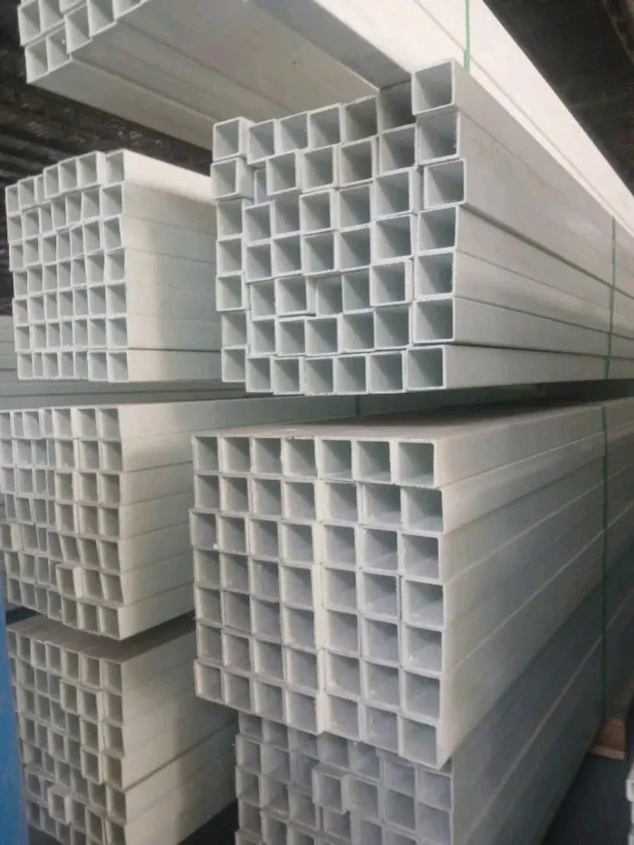 Hộp Composite 60×120 – Giải pháp hoàn hảo cho không gian sống