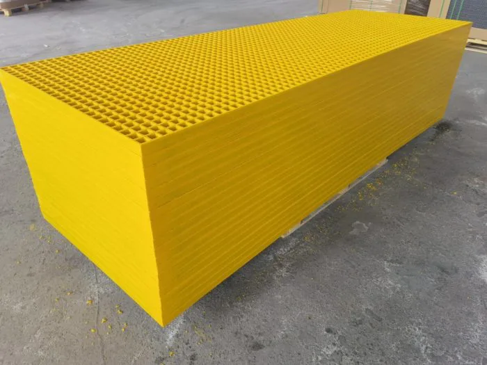 Tấm sàn grating composite FRP – Giải pháp sàn công nghiệp bền nhẹ, chống ăn mòn vượt trội